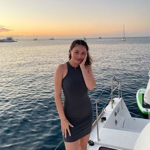 Meet your Posher, Maya